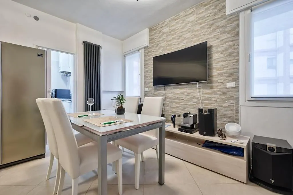 Apartment Mini Suite Fronte Mare Piazza Mazzini Lido di Jesolo