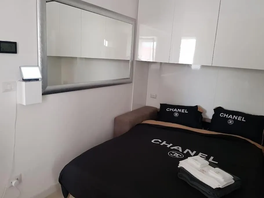 Mini Suite Fronte Mare Piazza Mazzini Lido di Jesolo Italien